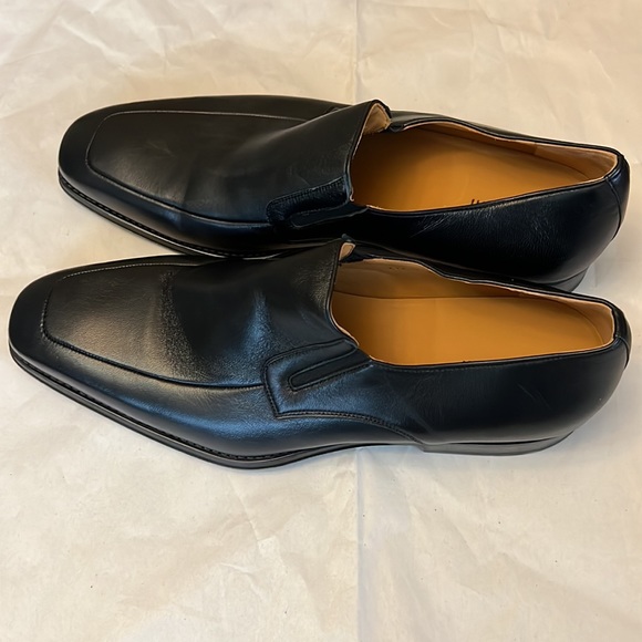 Magnanni Men's Fabricio Leather Slip-Ons - Picture 5 of 10